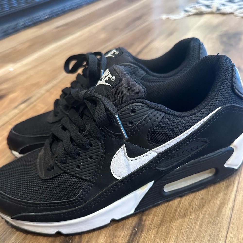 Nike air max 90 6.5 in woman 5 in men